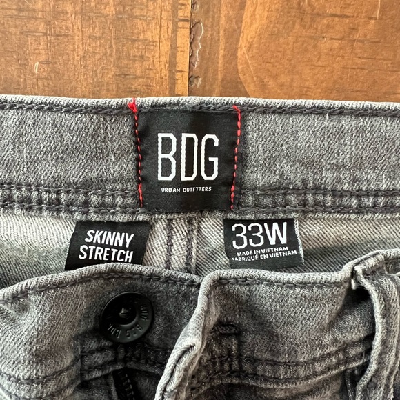 BDG black faded jeans size 33W stretch skinny - Picture 4 of 4